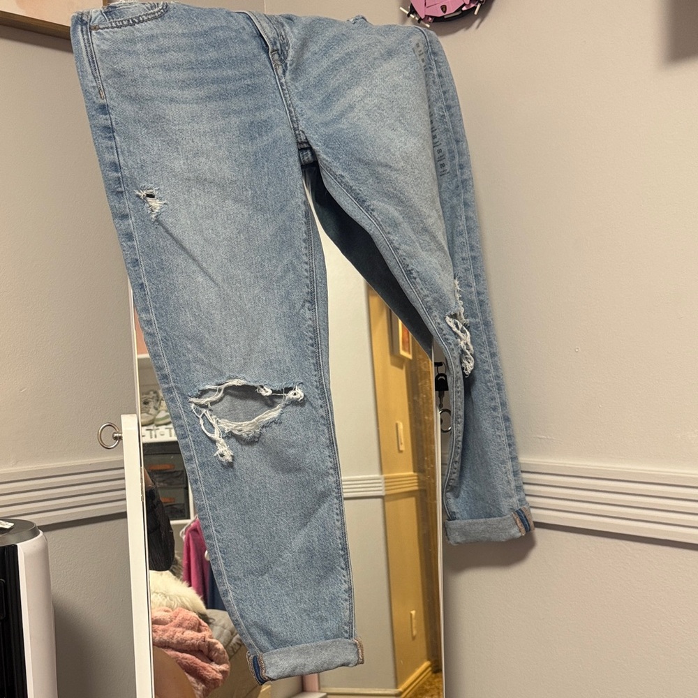 American Eagle Outfitters Light Blue Boyfriend Jeans